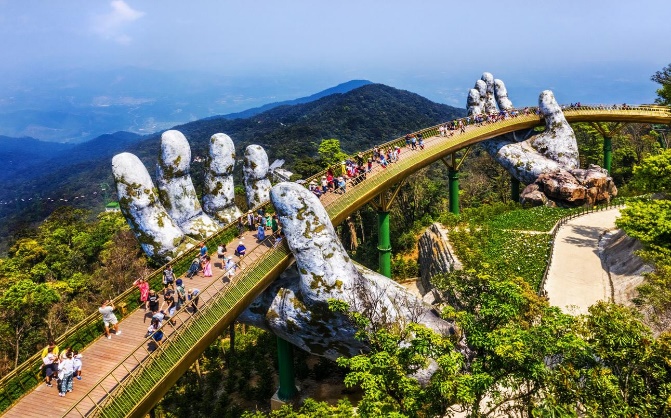 13 - Day 10 - Da Nang - Cau Vang Ba Na Hills